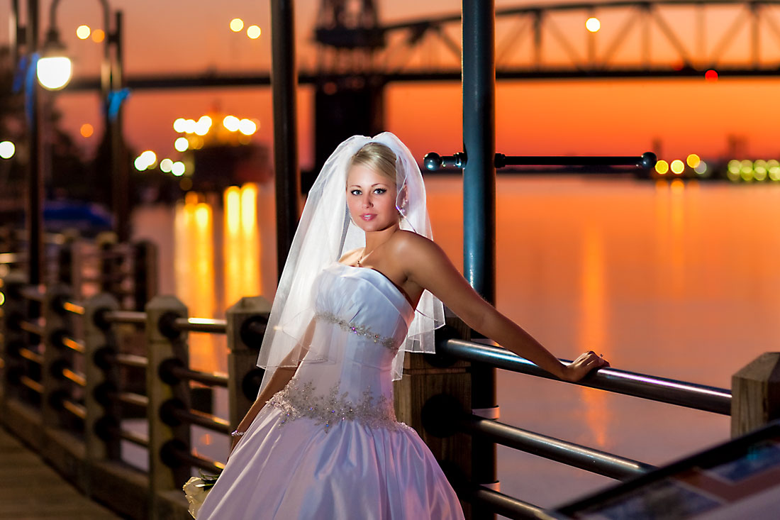 Wedding-Picture-Bride-Wedding Dress-Bridals-Styles-Trends-Wedding Picture Ideas- Wilmington NC Weddings