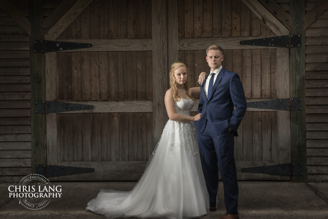 poplar grove weddings - bride & groom photo - bride & groom photo ideas - bride & groom photography - wilmington  nc wedding  wedding photography
