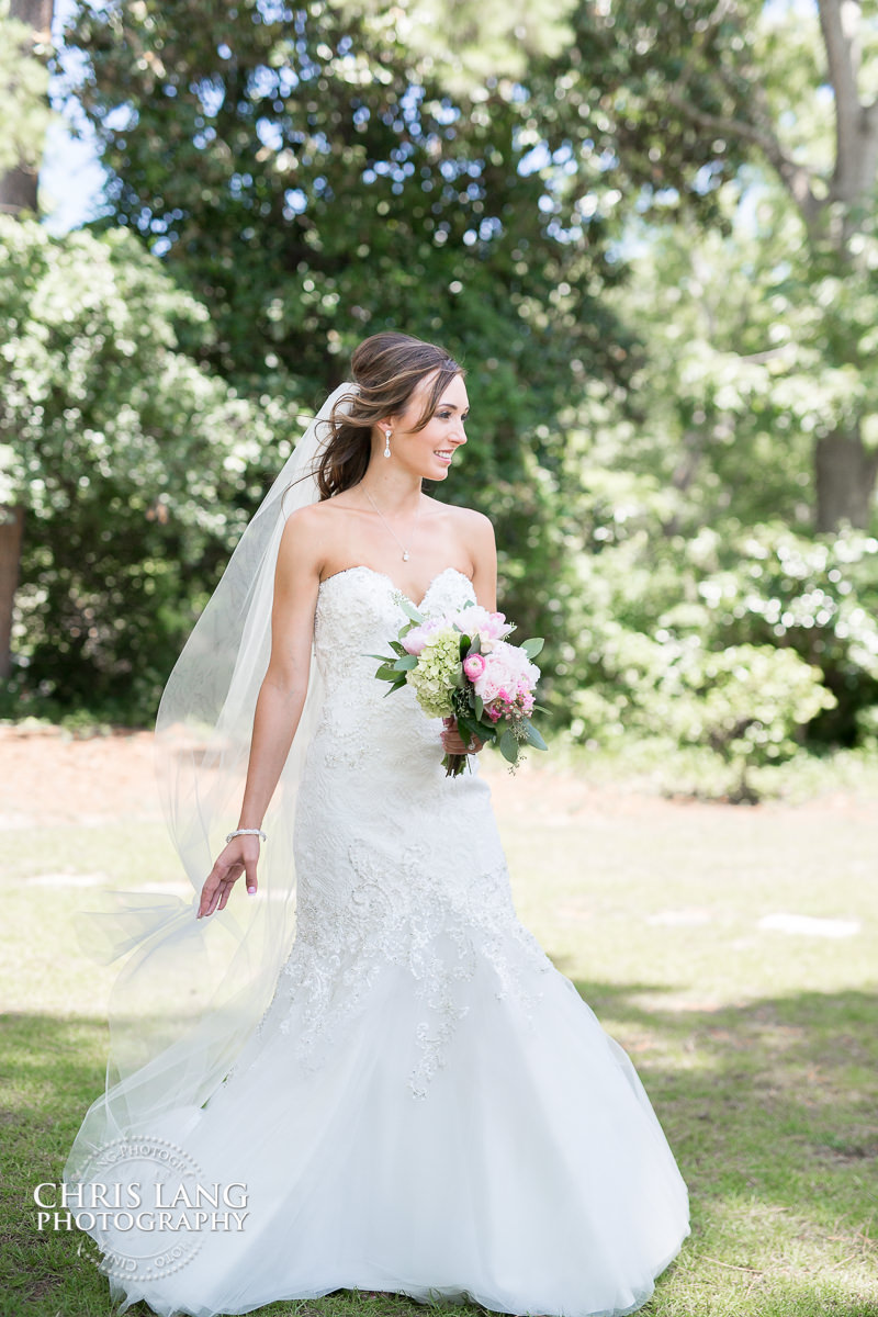 wrightsville manor bride - brides - photos - wedding dress - bridal ideas - wedding day - wilmington nc wedding photography