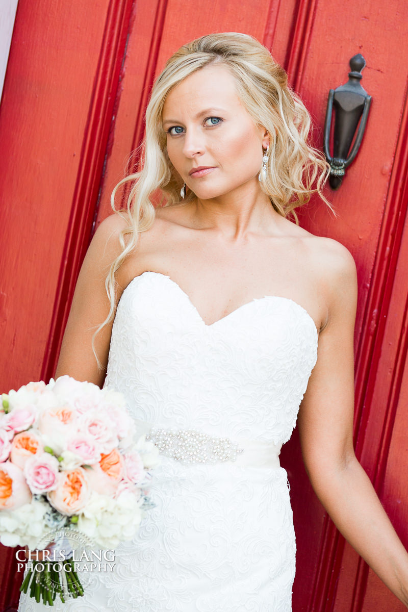 128 South wedding - brides - photos - wedding dress - bridal ideas - wedding day - wilmington nc wedding photography